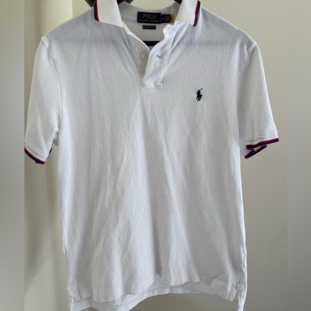 Polo Ralph Lauren White with Red/Blue Striped- Classic-Fit size - Medium